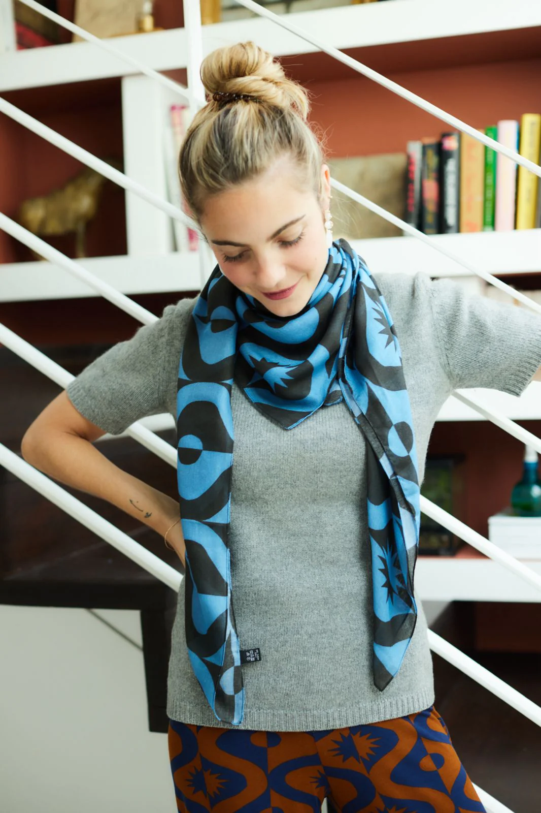 Alma - Foulard Full Moon Bleu – Image 3
